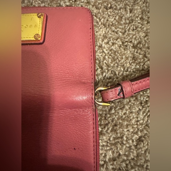 Marc by Marc Jacobs Q Wingman Wallet Wristlet - Picture 5 of 7